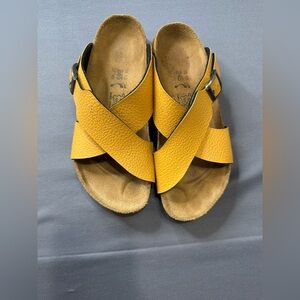 Birki's Santosa criss cross Birkenstock sandals dark yellow size 38 5.0 L7 M5